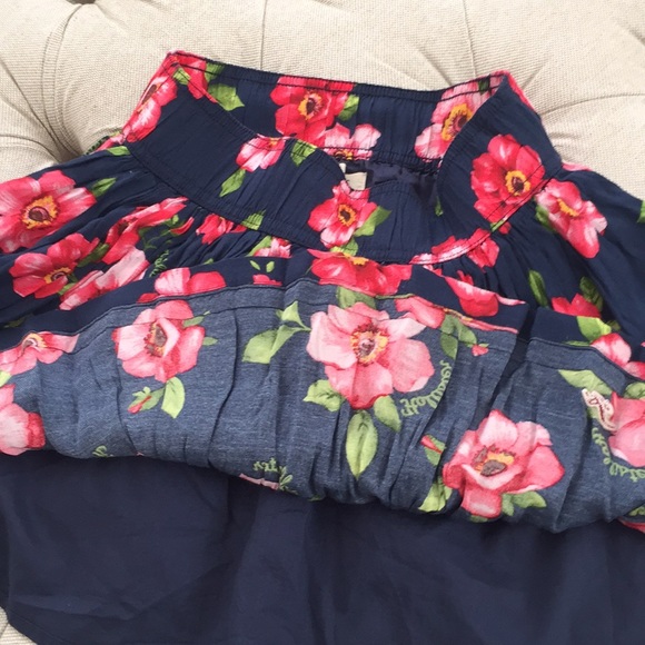 Hollister mini skirt - Picture 4 of 6